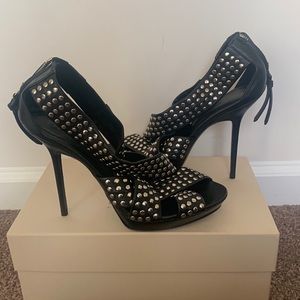 BRAND NEW Burberry Pumps with zippers 39.5 Never Worn. Any questions-ask.